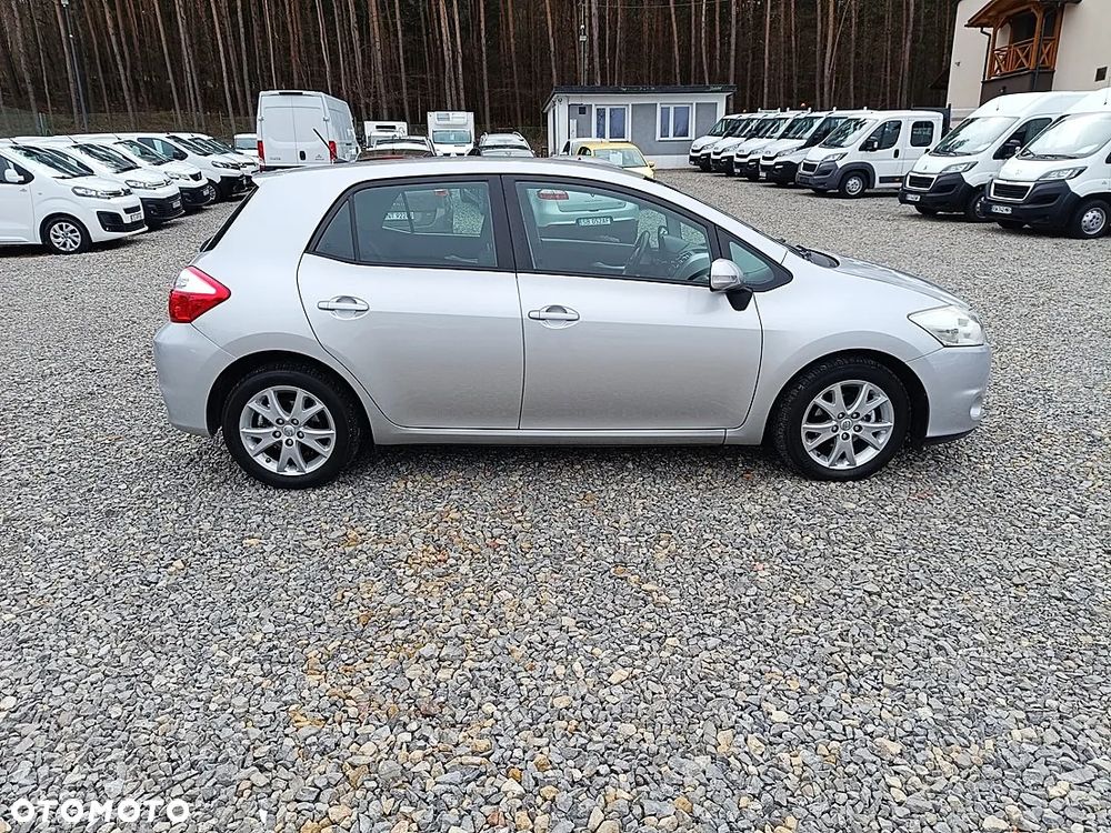 Toyota Auris 1.33 VVT-i Premium - 10