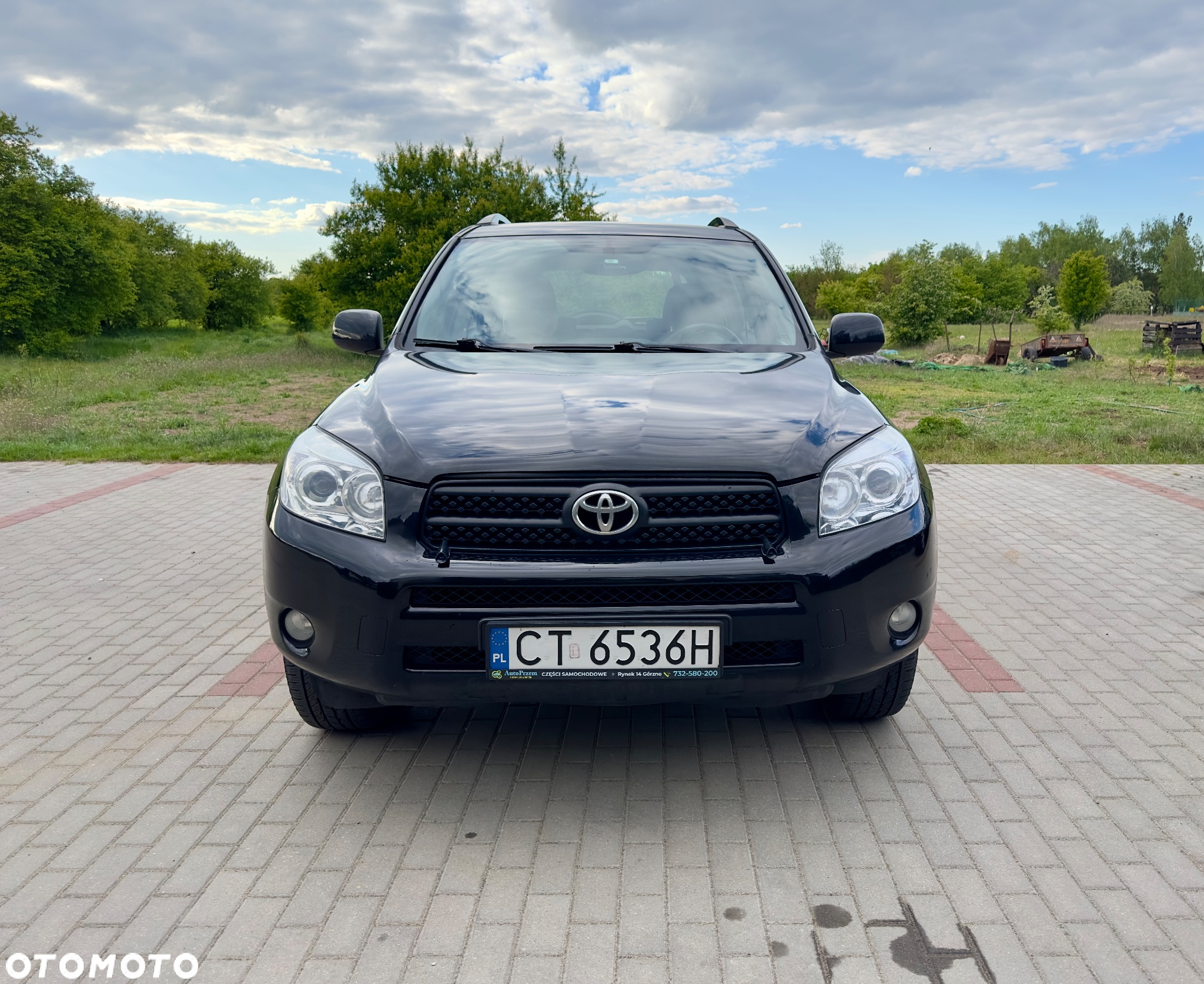 Toyota RAV4 - 6