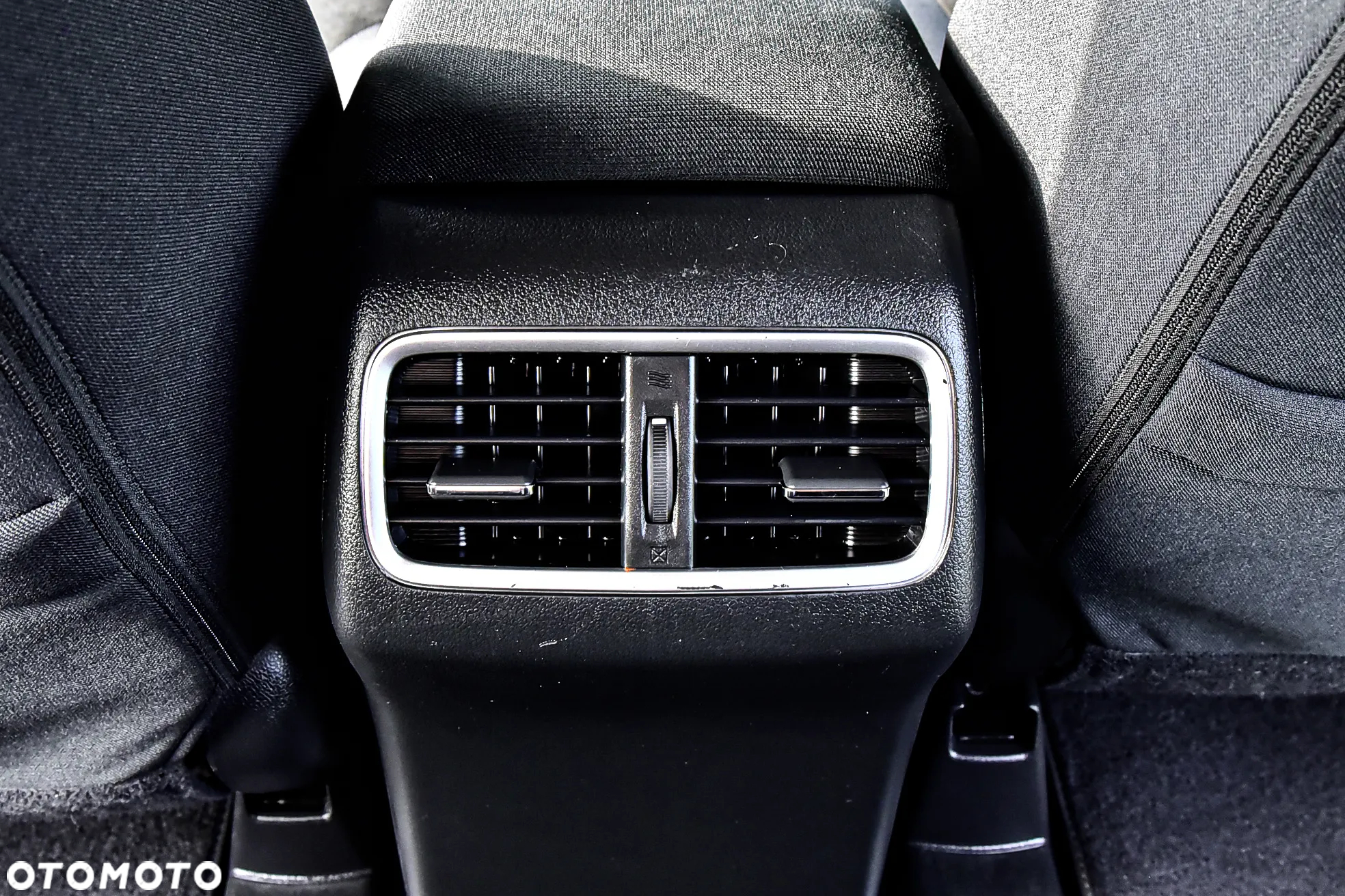 Honda CR-V 2.0i-VTEC 4WD Automatik Executive - 31