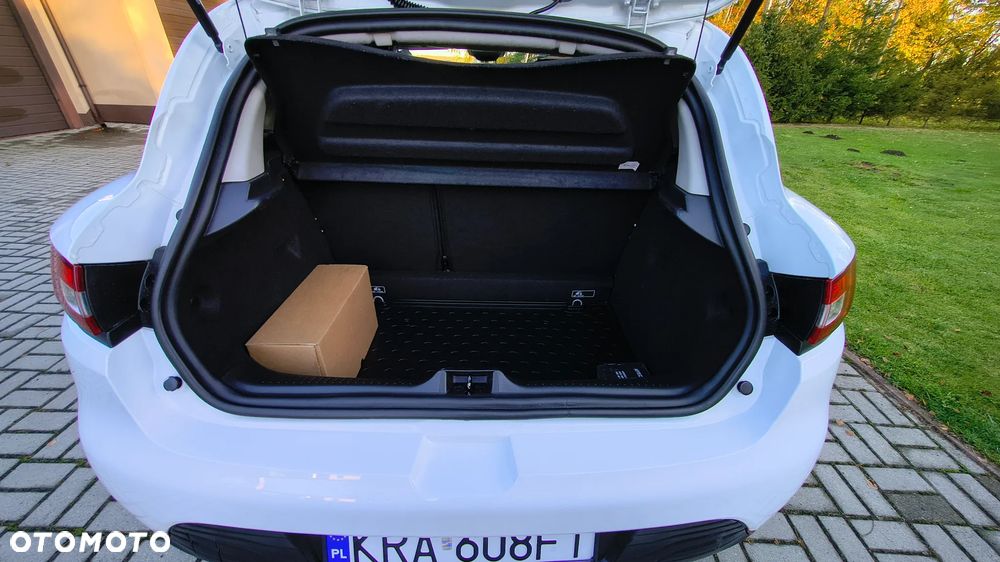 Renault Clio - 28