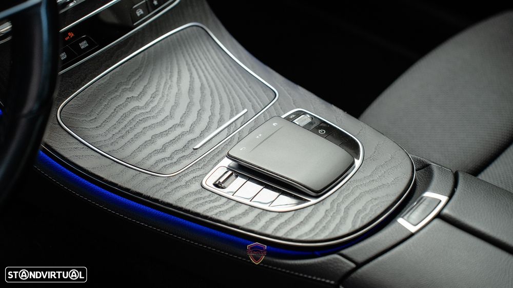 Mercedes-Benz E 220 d Avantgarde - 28