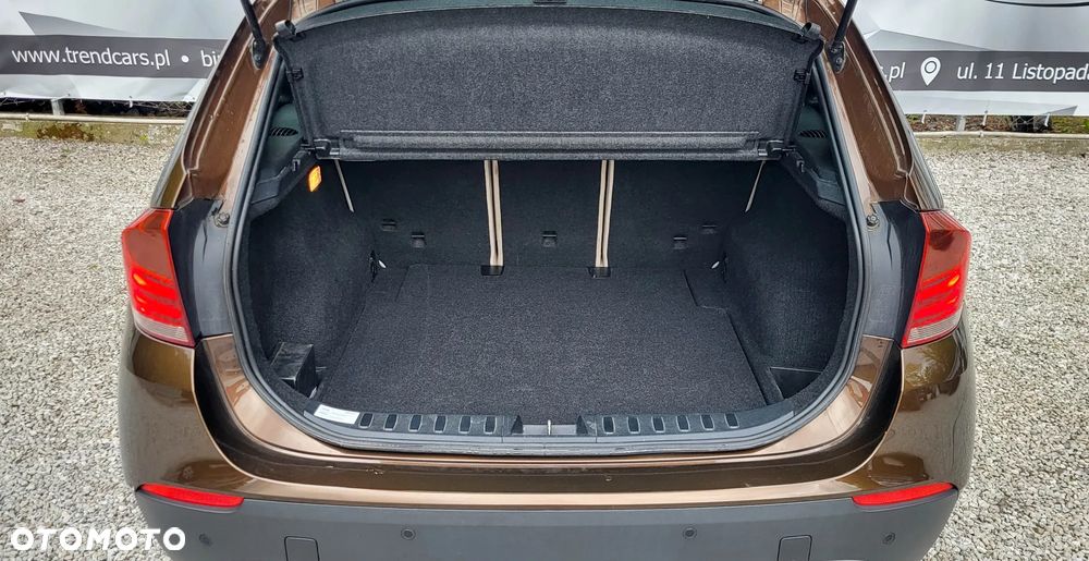 BMW X1 sDrive18d xLine - 23