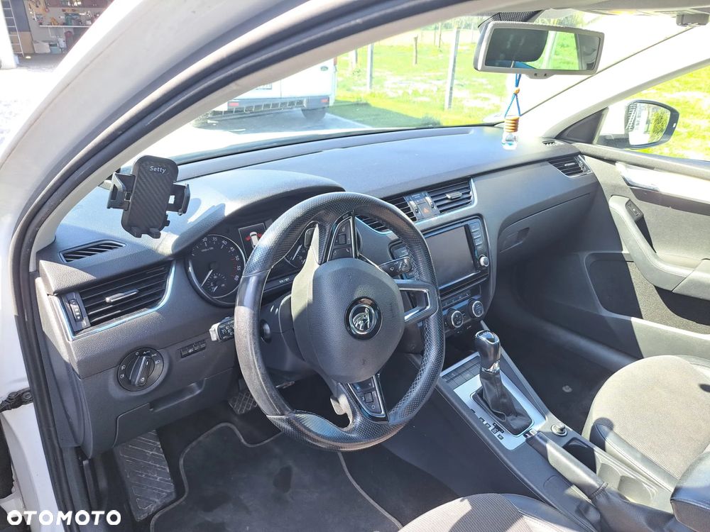 Skoda Octavia 2.0 TDI Ambition DSG - 9