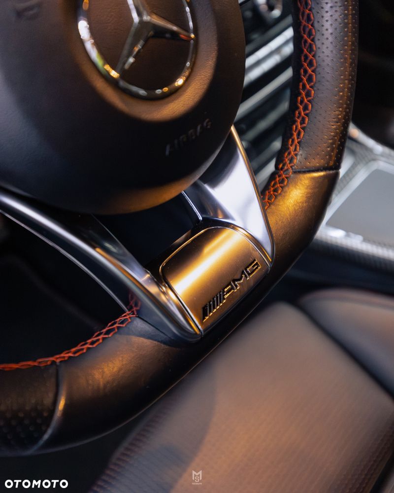 Mercedes-Benz CLA 220 4-Matic AMG Line - 12