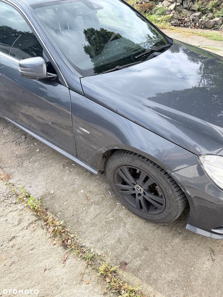 Mercedes-Benz Klasa E 220 CDI BlueEff - 9