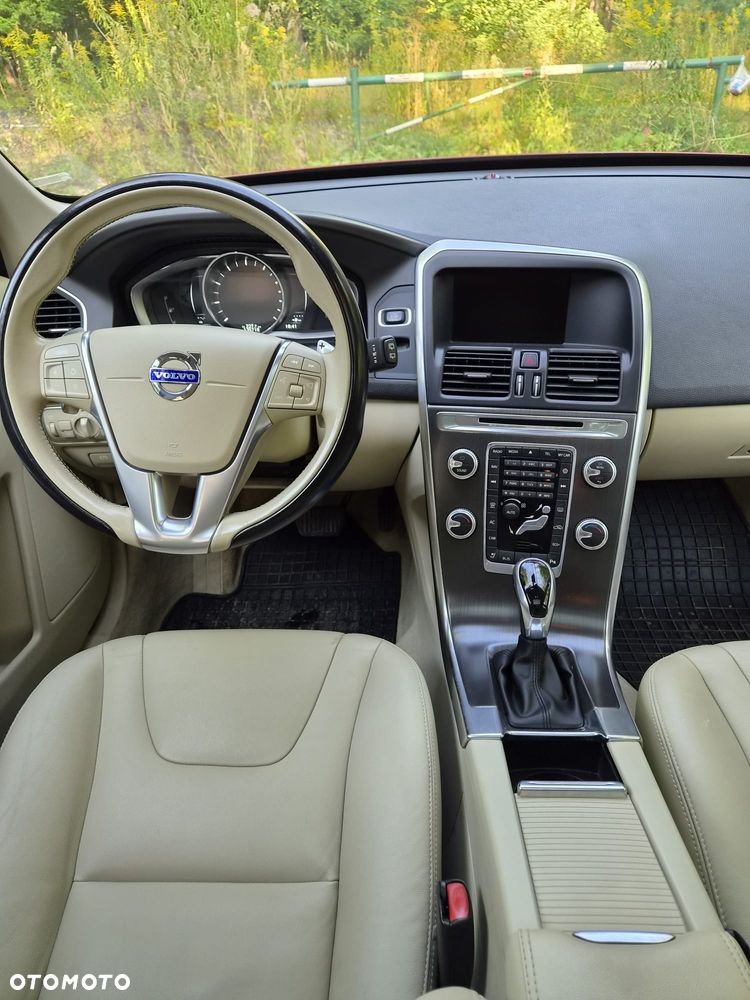 Volvo XC 60 T6 Drive-E Momentum - 14