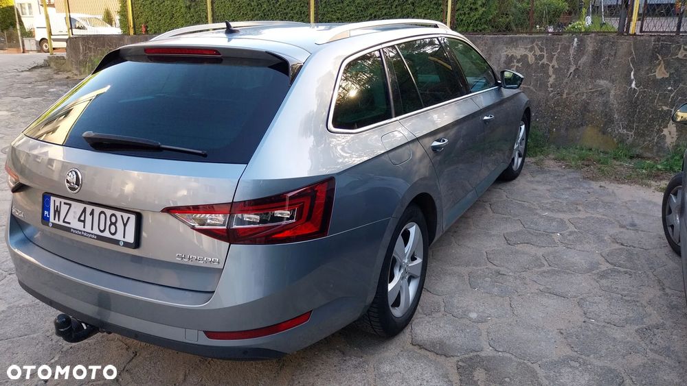 Skoda Superb 2.0 TDI SCR Style DSG - 7
