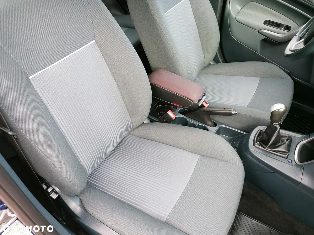 Ford Fiesta - 17