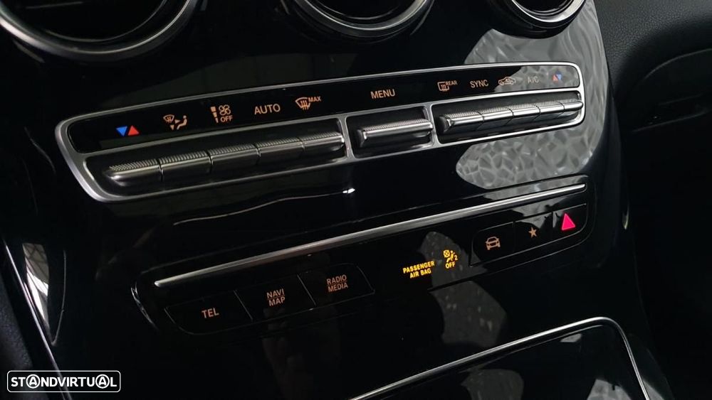 Mercedes-Benz GLC 220 d Coupe 4Matic 9G-TRONIC AMG Line - 18