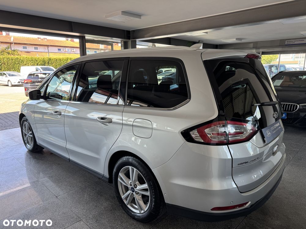 Ford Galaxy - 9