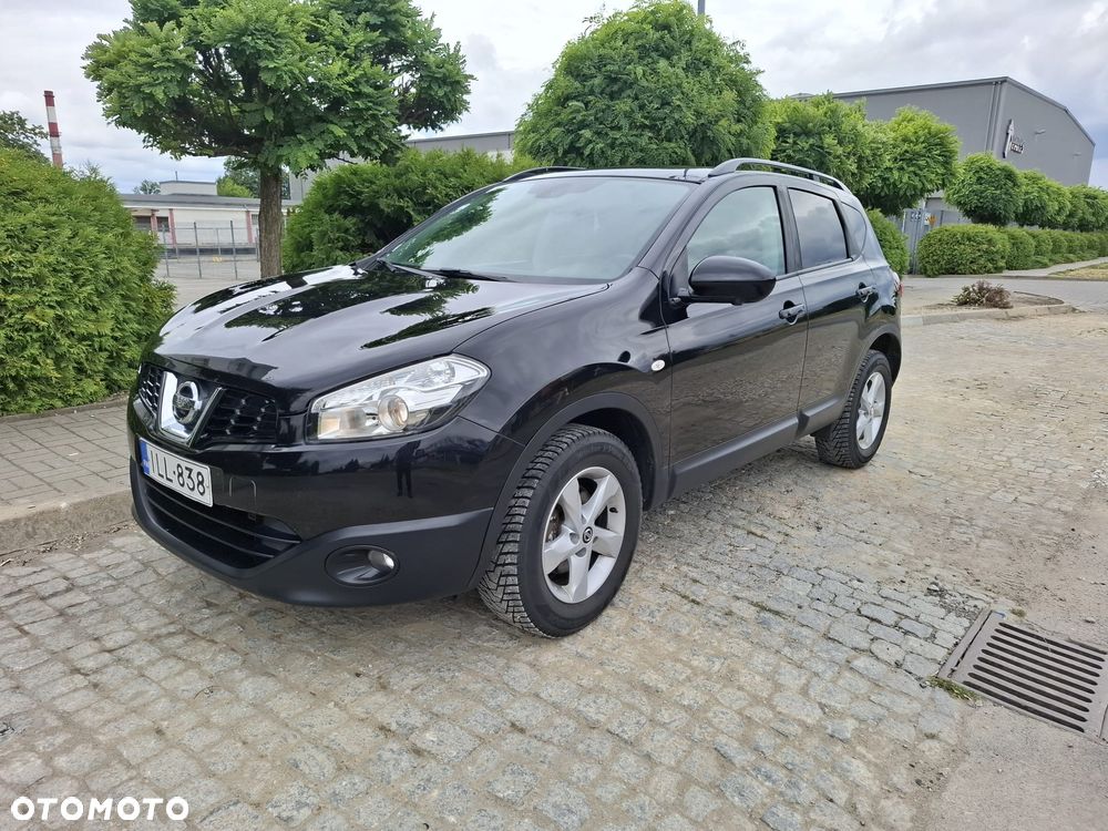 Nissan Qashqai - 1