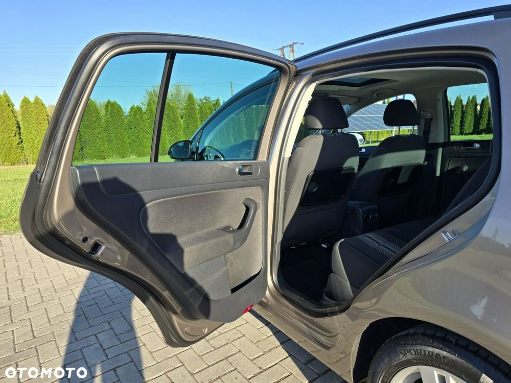 Volkswagen Golf Plus - 17