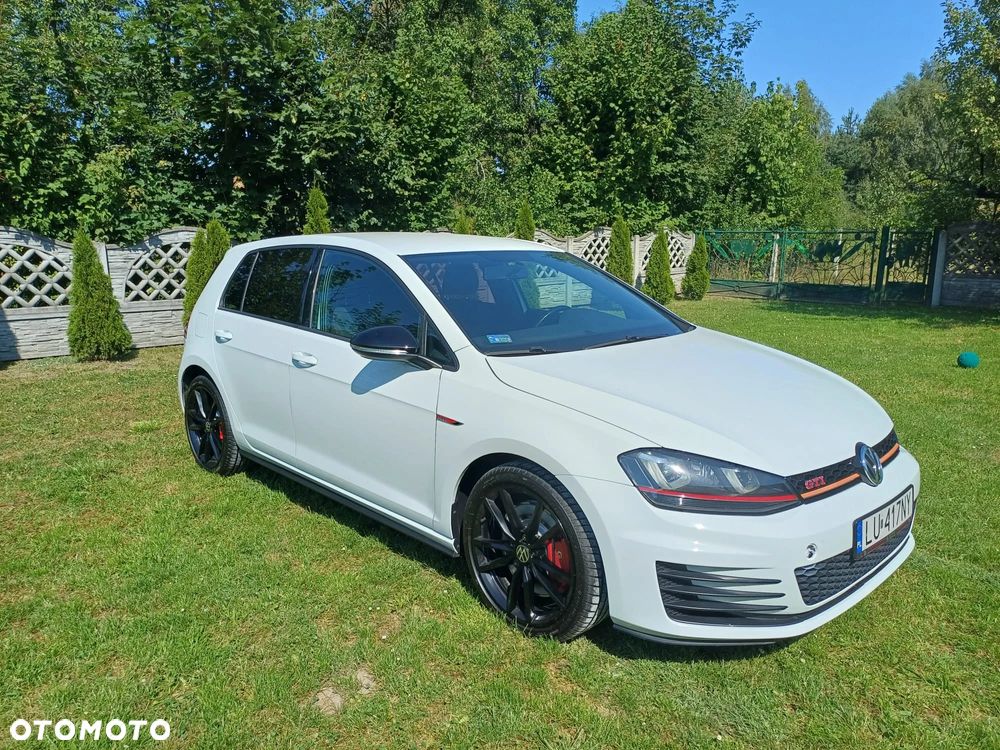 Volkswagen Golf 2.0 TSI GTI - 27