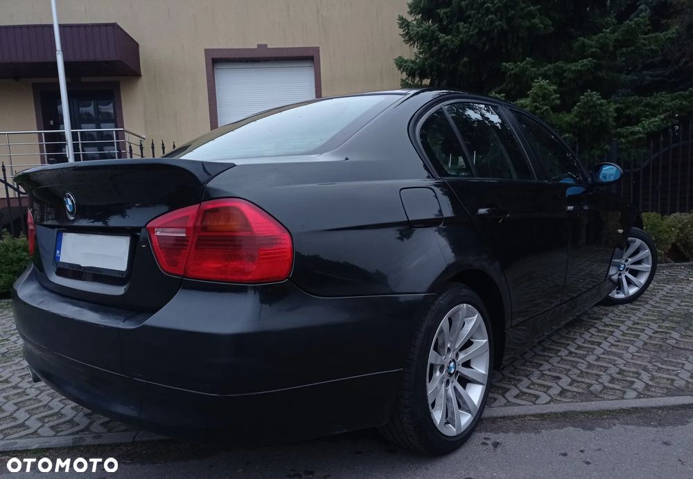 BMW Seria 3 318d - 10