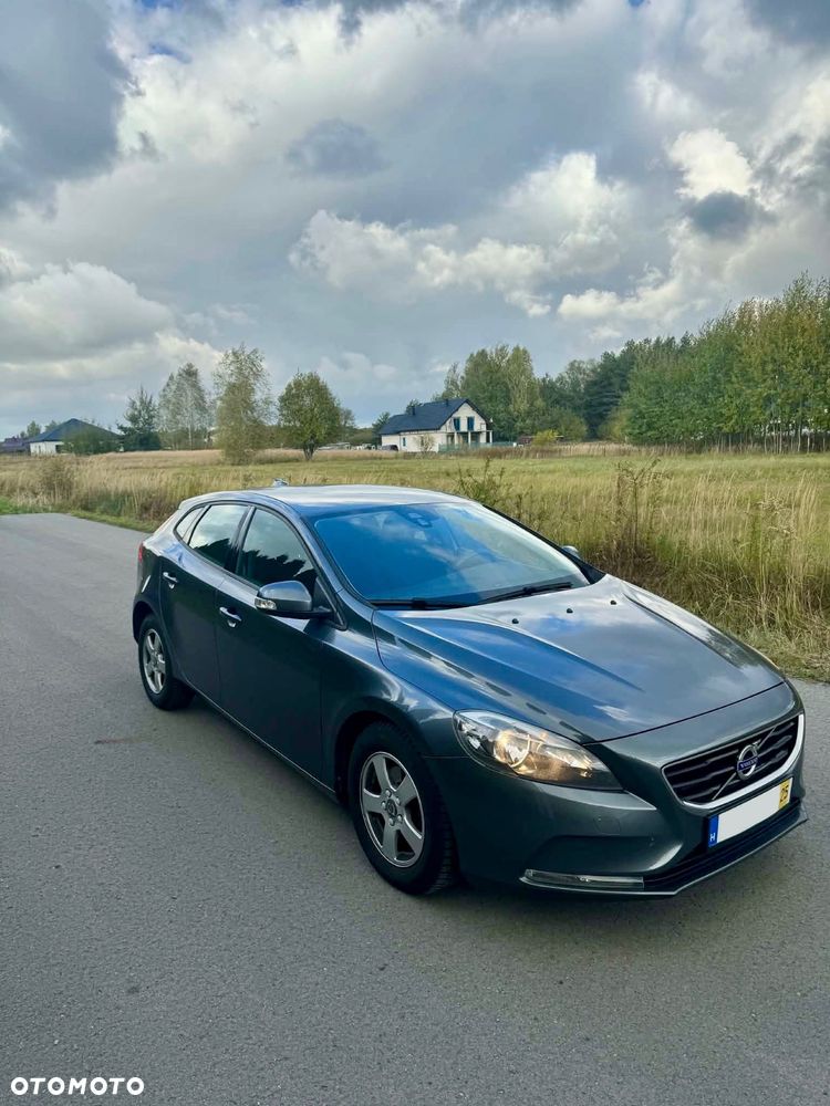 Volvo V40 2013 photo 2