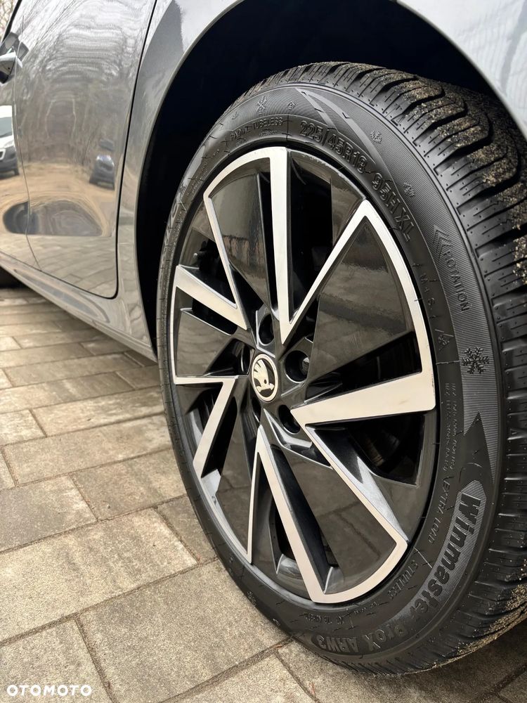 Skoda Octavia 1.5 TSI mHEV Sportline DSG - 12