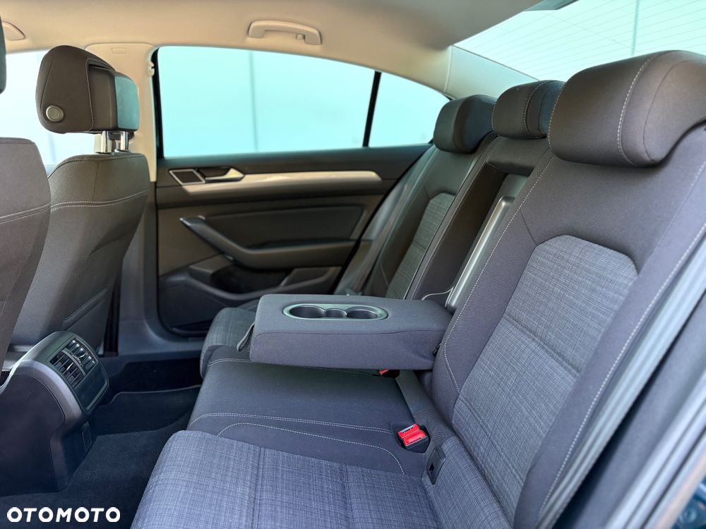 Volkswagen Passat 1.5 TSI EVO Business DSG - 36