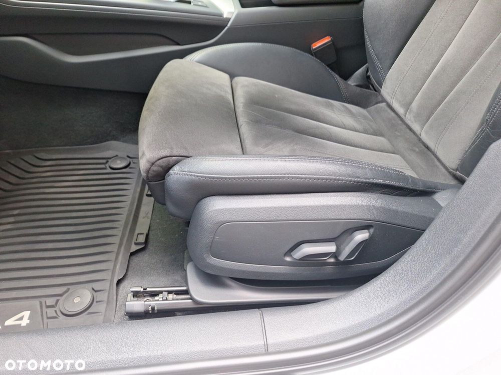 Audi A4 Limousine - 14