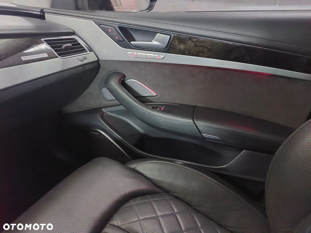 Audi A8 4.2 TDI clean diesel L Quattro - 26