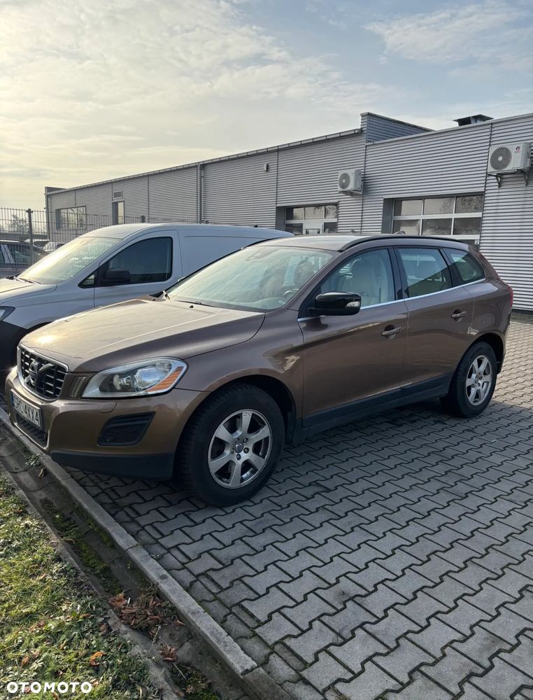 Volvo XC 60 2.4D AWD - 10