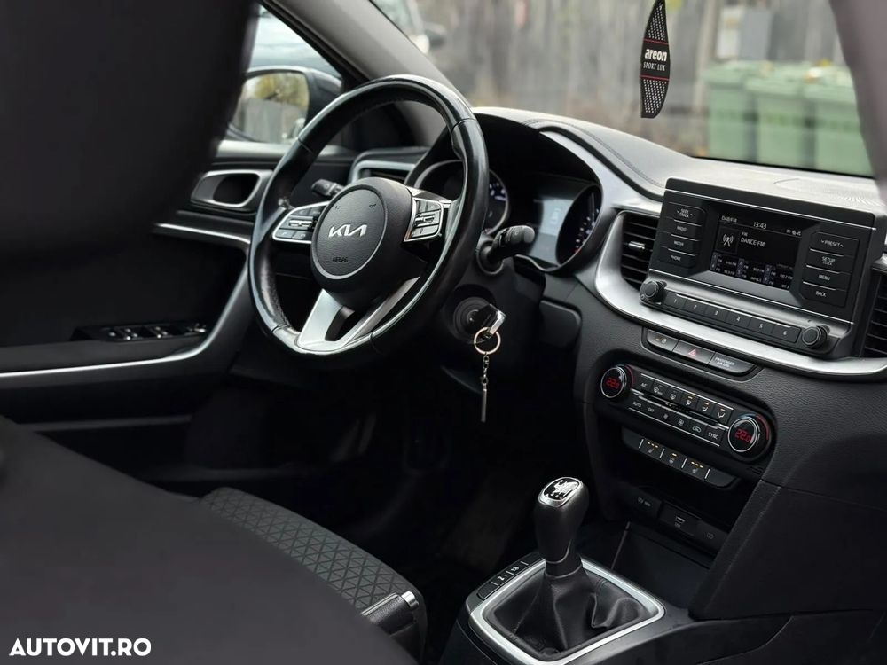 Kia Ceed 1.5 T-GDI 6MT Best - 11