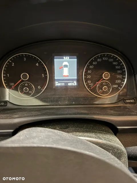 Volkswagen Touran 2.0 TDI DPF Highline - 6