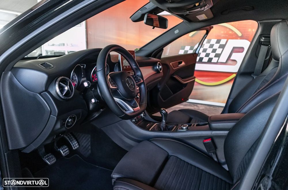 Mercedes-Benz GLA 180 d AMG Line - 9