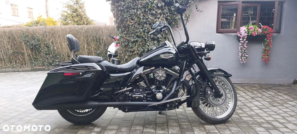 Harley-Davidson Touring Road King - 23
