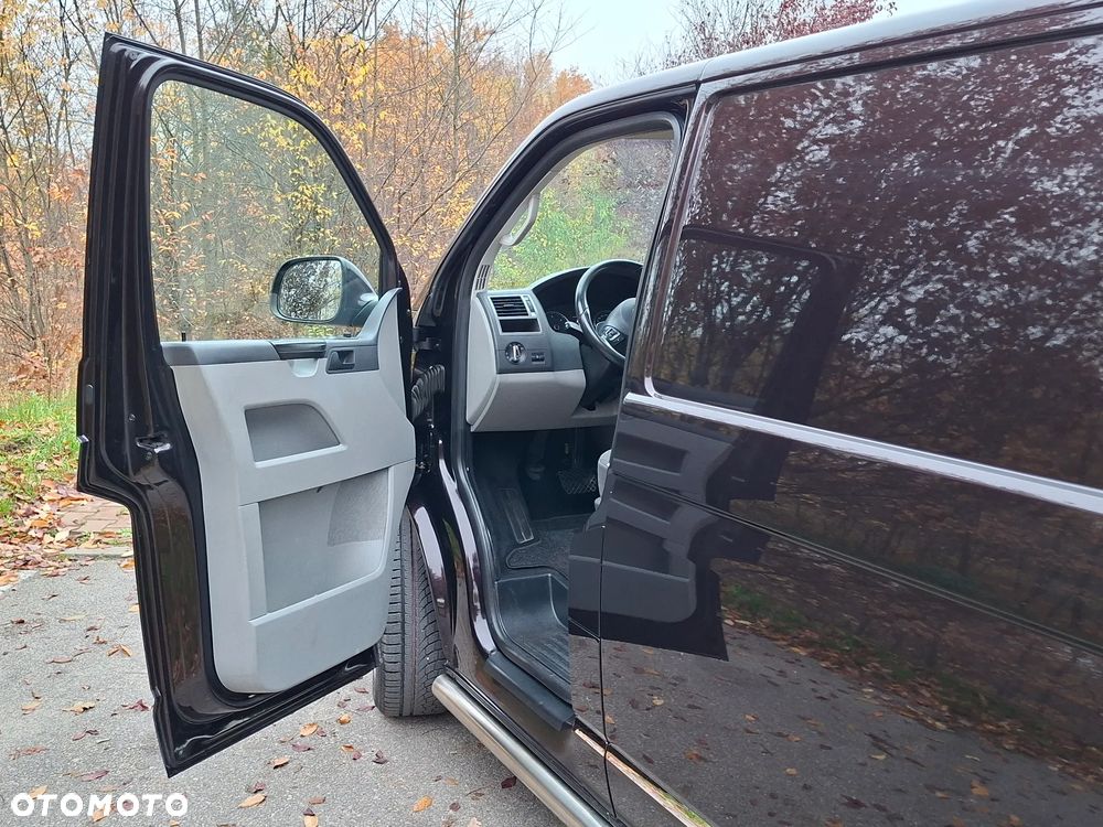 Volkswagen Transporter T5 - 21