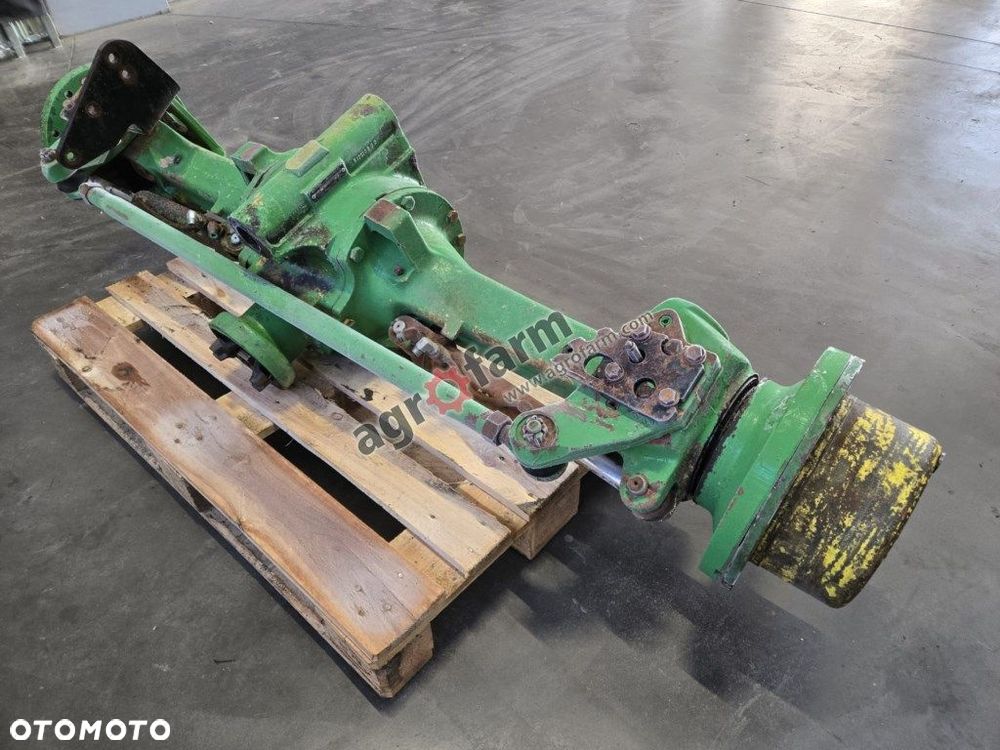 Most przedni John Deere 7800 - 2