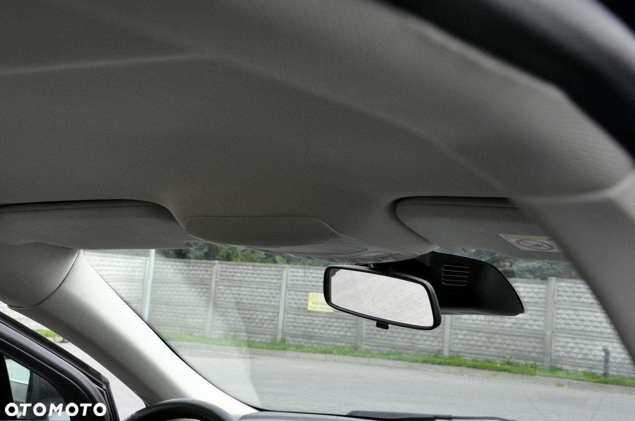 Ford Mondeo - 39