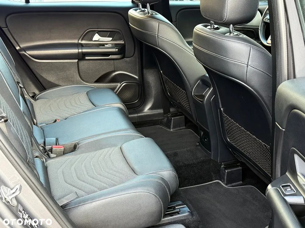 Mercedes-Benz GLB 200 d 8G-DCT Progressive - 13