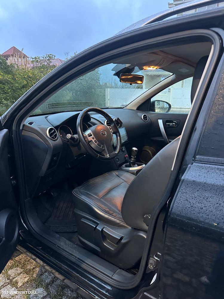 Nissan Qashqai 1.5 dCi Tekna Premium Pele Preta 18 - 5