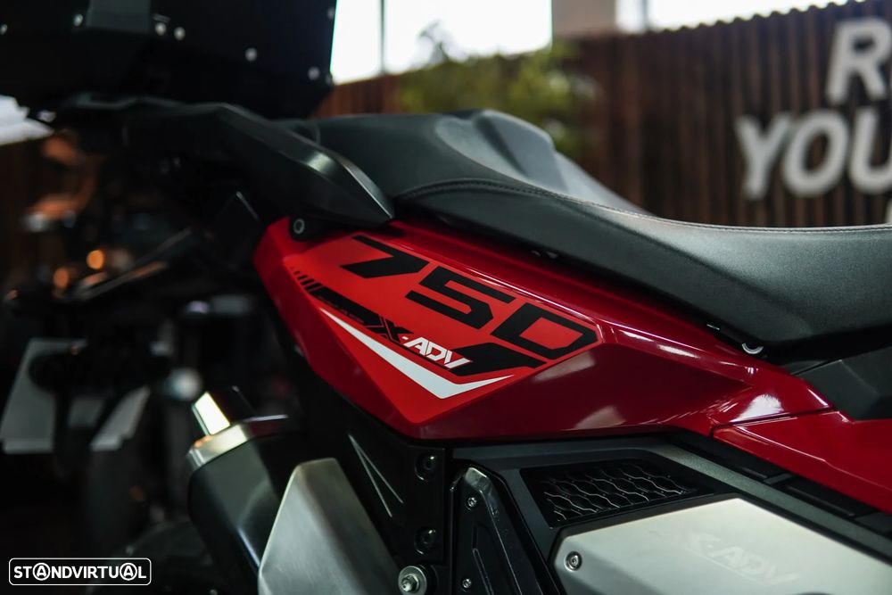Honda X-ADV 750 - 8