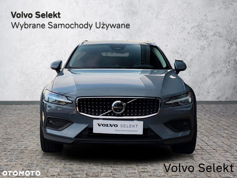 Volvo V60 Cross Country - 5