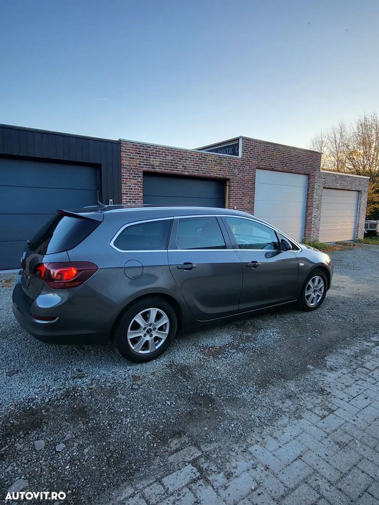 Opel Astra 1.7 CDTI DPF Sports Tourer Edition - 11