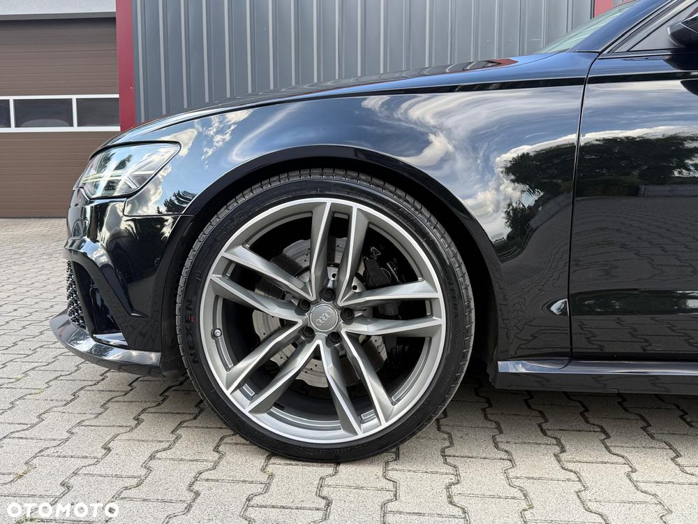 Audi RS6 Avant - 8