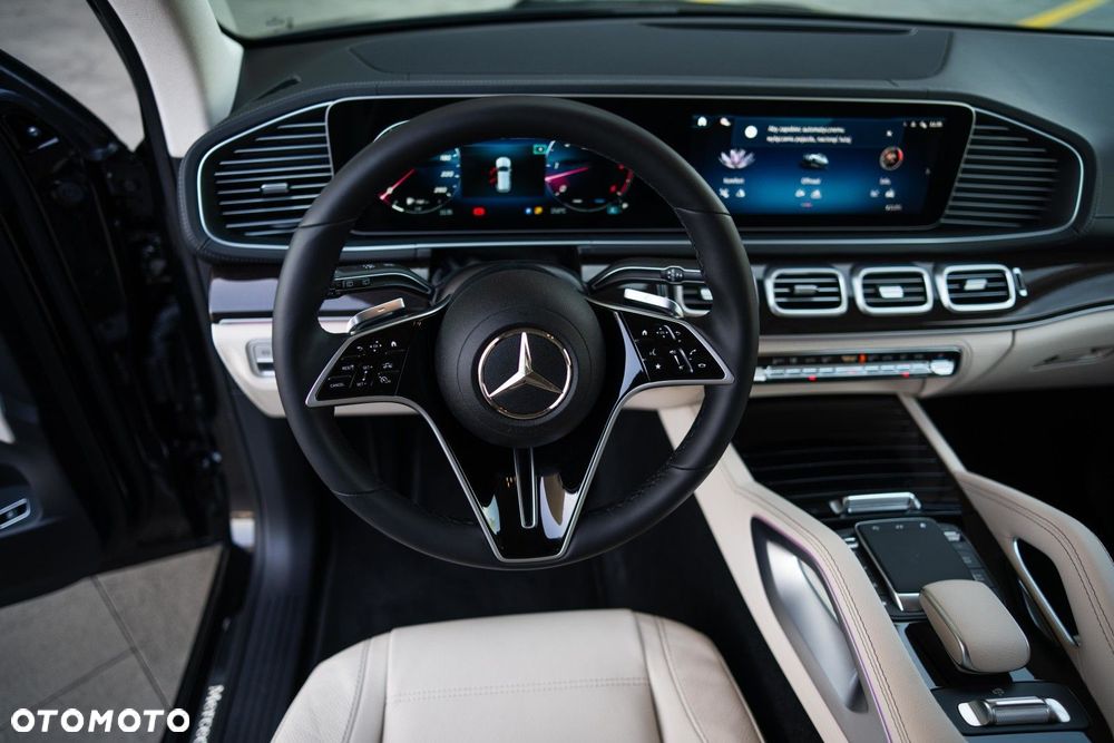 Mercedes-Benz GLE - 17