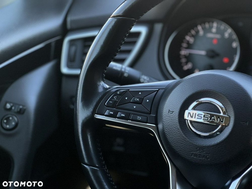 Nissan Qashqai 1.3 DIG-T N-Connecta EU6d - 23