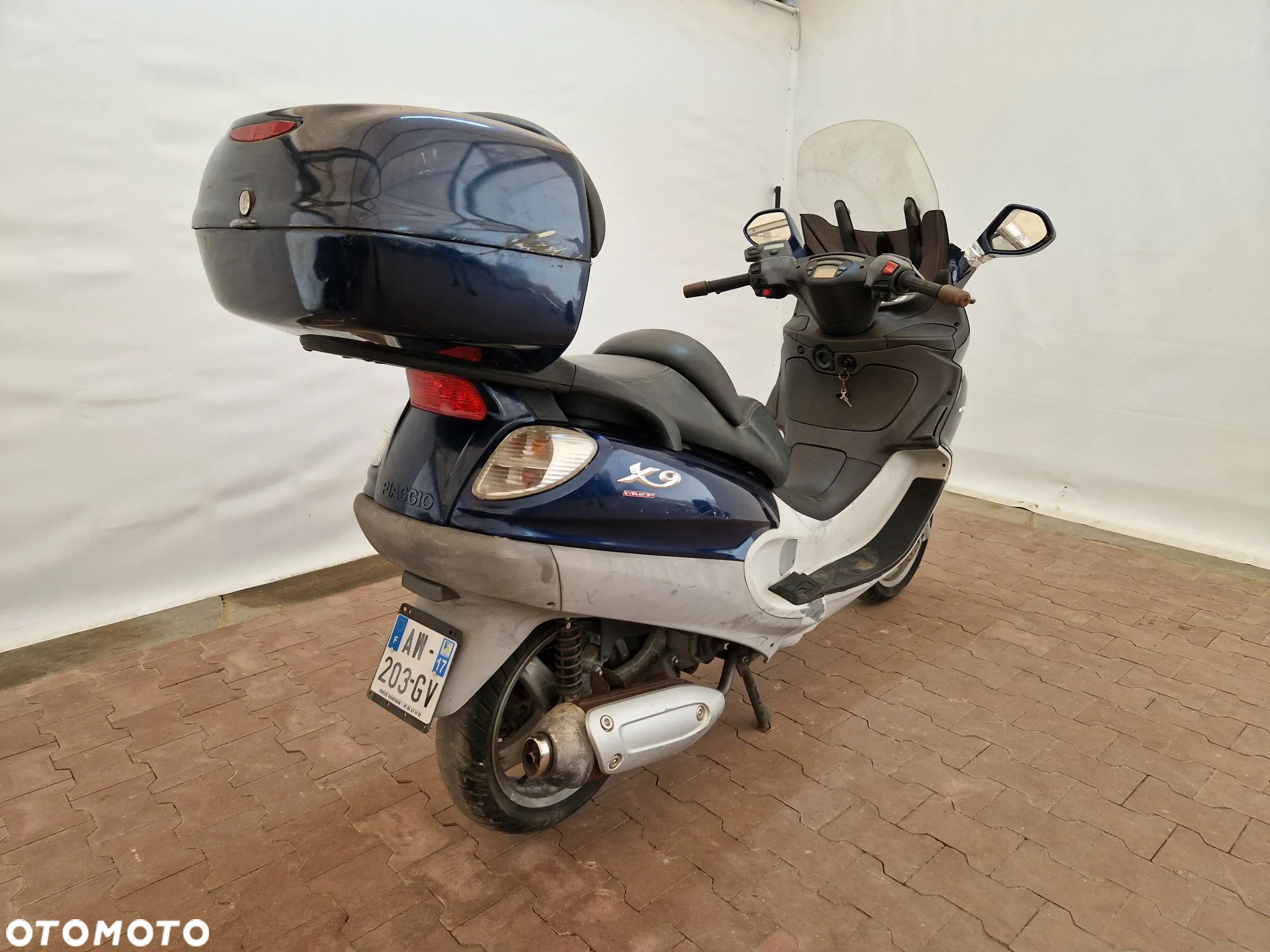 Piaggio X9 - 11