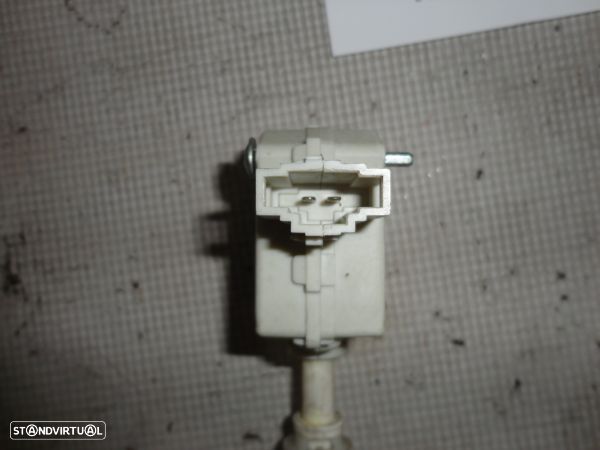 Fecho Do Tampão Combustivel Volkswagen Golf V (1K1) - 3