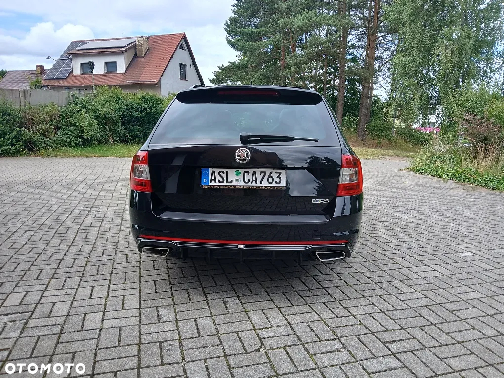Skoda Octavia Combi 2.0 TDI DSG RS - 6