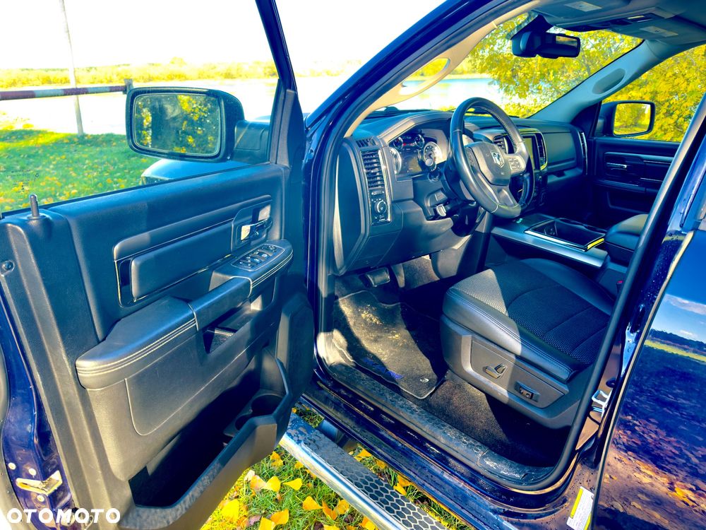 Dodge RAM 5.7 4x4 - 11