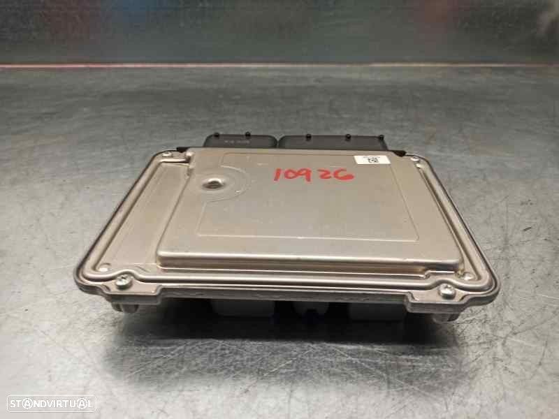 CENTRALINA MOTOR UCE VOLKSWAGEN CADDY III FURGÃO 2010 -03G906021PD - 1