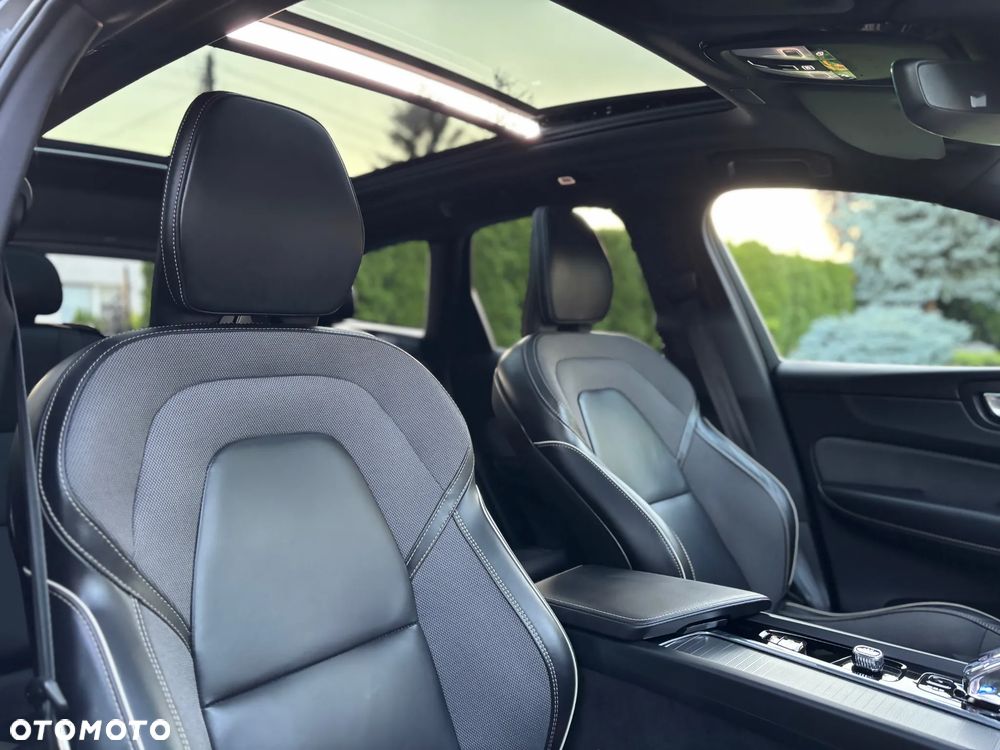 Volvo XC 60 B4 D AWD Geartronic RDesign - 12