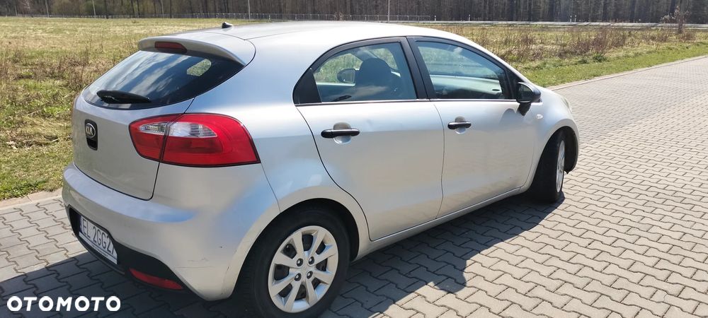 Kia Rio 1.2 S - 4