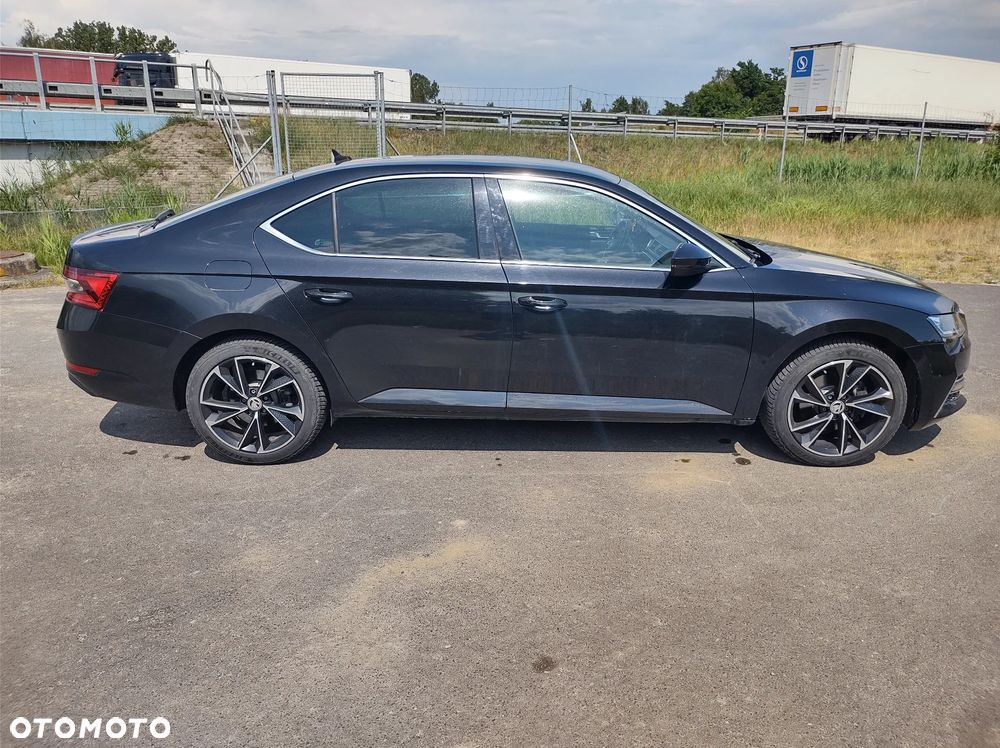 Skoda Superb 2.0 TDI Ambition DSG - 4