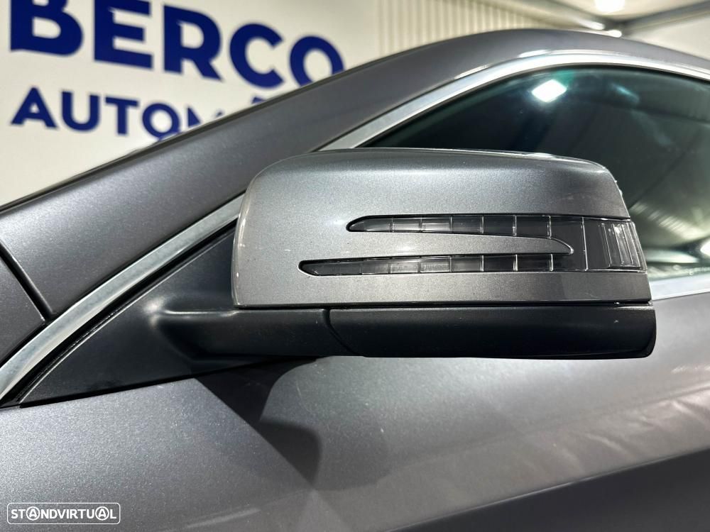 Mercedes-Benz CLA 200 d 4Matic 7G-DCT UrbanStyle Edition - 16