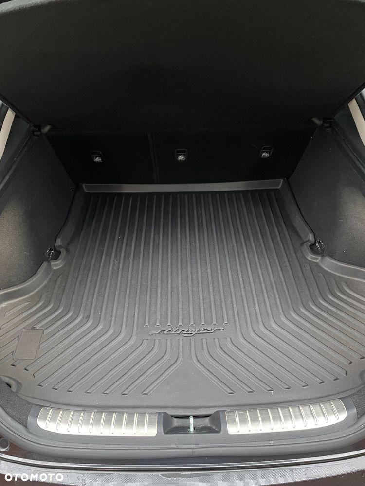 Kia Stinger 2.0 T-GDI GT Line - 16