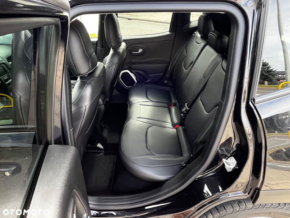 Jeep Renegade 1.4 MultiAir Night Eagle - 16